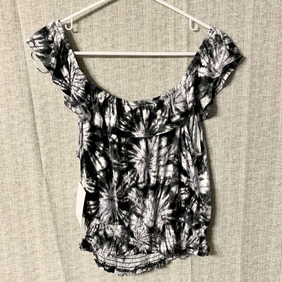 BOWS&SPIKES NWT Sleeveless Off-the-Shoulder Top - Picture 6 of 7